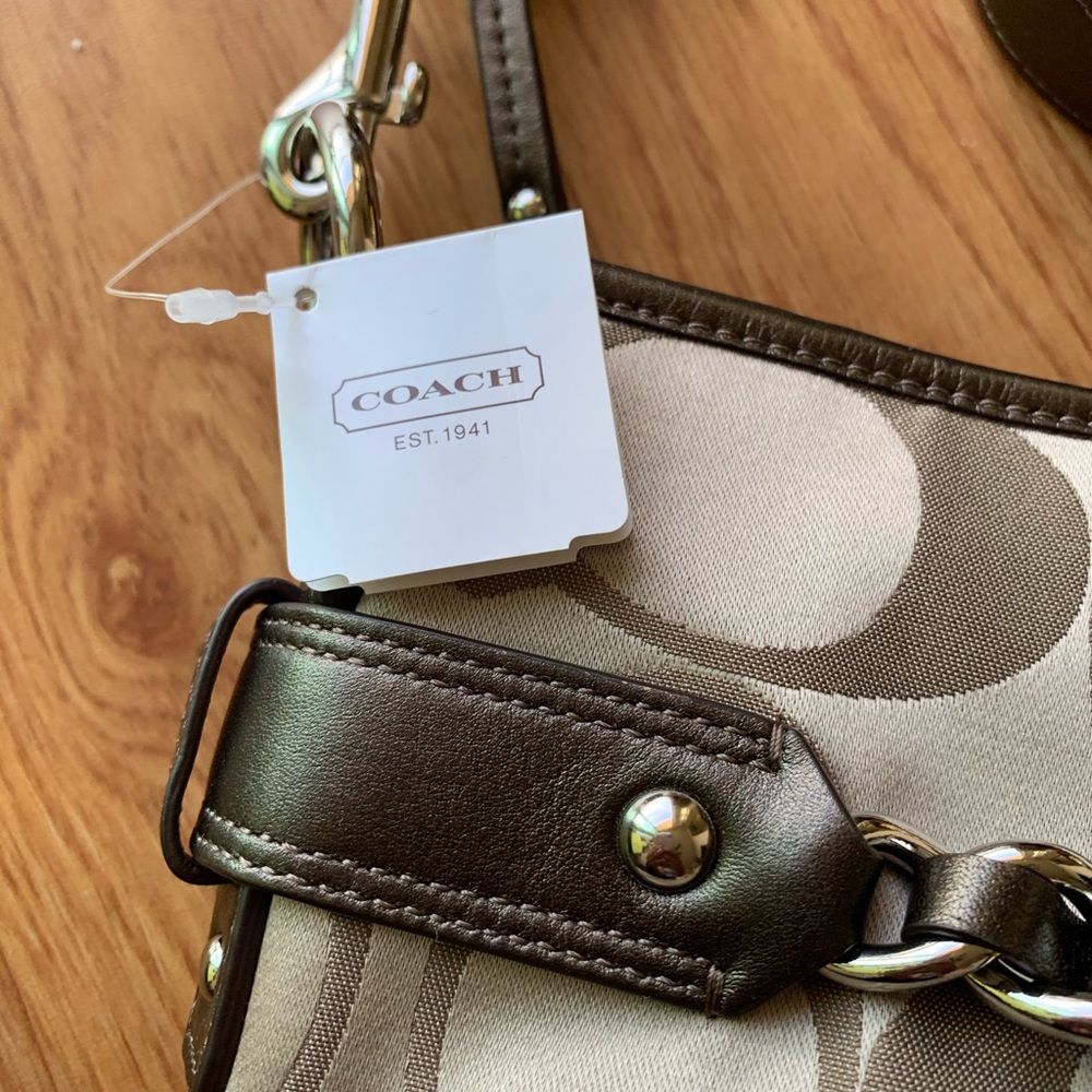 Authentic Coach Signature Bag - Picture 3 of 6